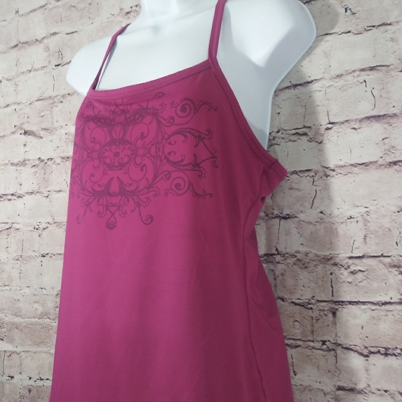 tek gear Tops - 🌹Tek gear yoga tank top